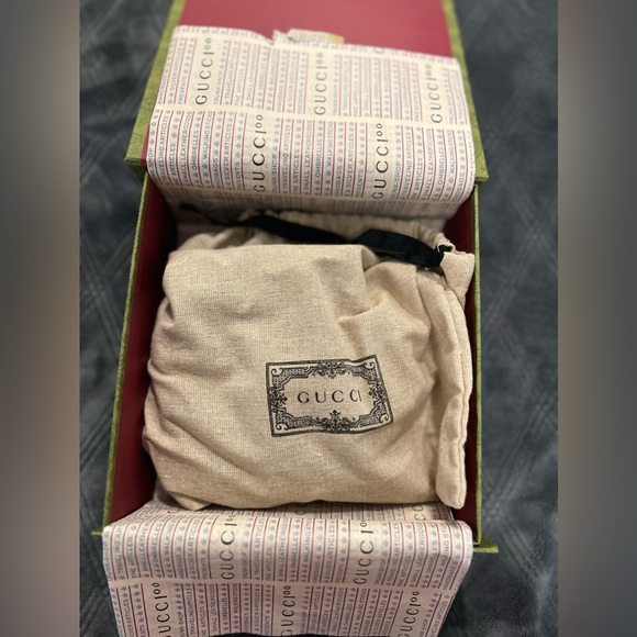 Gucci Leather Belt with Double G Buckle - Picture 9 of 12